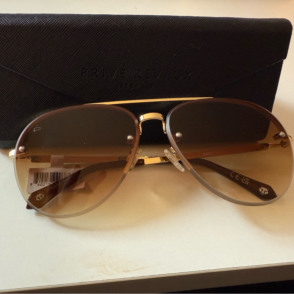 NWT Prive Revaux Gold Sunglasses and case